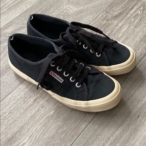Superga Classic Black Sneakers!